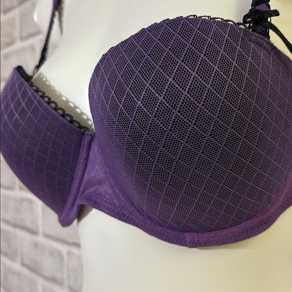 La Vie En Rose Violet underwire Bra with Lace Accents, 36D - Picture 4 of 9